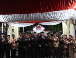Kapolres Aceh Tengah Hadiri Upacara Taptu dan Pawai Obor HUT ke-80 RI