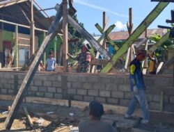 Babinsa Koramil 06/Jagong Gelar Karya Bakti Bersama Warga Desa Telege Sari