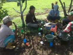 Babinsa Koramil Jagong Gelar Komsos Bersama Warga Desa Jeget Ayu