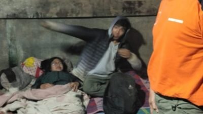 Tim Sar Gabungan Berhasil Evakuasi Dua Pendaki yang Tersesat, di Gunung Abang