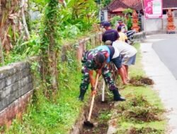 Wujud Kemanunggalan TNI dan Rakyat, Babinsa Desa Mendoyo Dauh Tukad Gotong Royong Bersama Warga Mendoyo Dauh Tukad