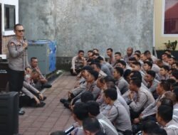 Kapolres Karangasem Berikan Arahan, Evaluasi Pengamanan Desa Adat Bugbug dan Cek Kesiapan Dalmas