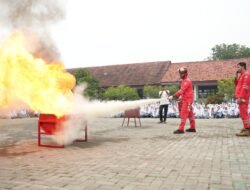 UPB Banten 3 Lontar Gelar Sosialisasi Penanggulangan Kebakaran Untuk Generasi Muda di SMAN 2 Kabupaten Tangerang