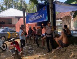 Kanit Intelkam Mewakili Kapolsek Manggis, Melaksanakan Kegiatan Jum’at Curhat di Banjar Tengading, Desa Antiga.