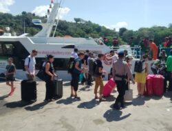 Sat Polairud Karangasem Perketat Pengawasan Aktivitas Penyebrangan Fast Boat di Dermaga Rakyat Padangbai