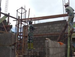 Babinsa Koramil 06/Jagong Gelar Karya Bakti Bersama Warga Desa Telegesari