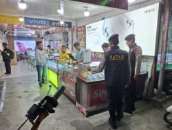 Patko Polres Aceh Tengah Intensifkan Patroli, Bantu Pengaturan di SPBU dan Sasar Titik Rawan Kota Takengon