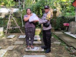 Kapolsek Sidemen Melalui Bhabinkamtibmas Melaksanakan Minggu Kasih, Ringankan Beban Warga Binaan Serahkan Bantuan kepada Warga