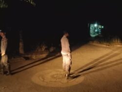 Rutinitas Personil Polsek Selat Gelar Blue Light Patrol untuk Menjaga Keamanan Wilayah