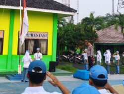 Kasat Binmas Polres Mesuji Menjadi Pembina Upacara Di SMK Negeri 01 Simpang Pematang