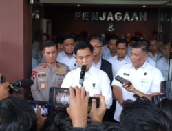Yusril Sidak Tahanan Kerusuhan DPRD di Sulsel: Instruksi Presiden Prabowo,Tegakkan Hukum Tanpa Abaikan Hak Manusia