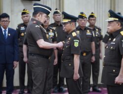 Jaksa Agung Lantik Jaksa Agung Muda Pembinaan Dan Staf Ahli Tekankan Integritas, Penguatan Institusi.