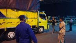 Pastikan Pintu Masuk Bali Aman, Sat Polairud dan Polsek Kawasan Perketat Pemeriksaan pada Malam Hari
