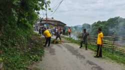 Jumat Bersih, Polsek Silih Nara dan Warga Kompak Gotong Royong di Pepayungen Angkup