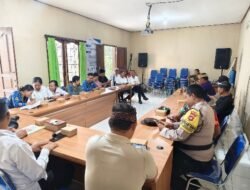 Pererat Tali Silaturahmi, Bhabinkamtibmas Sampaikan Himbauan Kamtibmas Kepada Warga Desa Pesaban