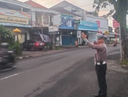 Pelayanan Prima Personil Sat Lantas Polres Karangasem, Melaksanakan Gatur Pagi di Depan MAN Amlapura