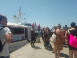 Sat Polairud Polres Karangasem Bersinergi Dengan Instansi Terkait, Amankan Aktivitas Dermaga Fast Boat Padangbai