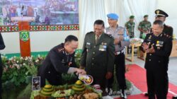 Kapolres Aceh Tengah Berikan Suprise Nasi Tumpeng di HUT ke-80 TNI, Wujud Soliditas dan Kekeluargaan TNI–Polri