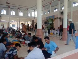 Blang Bladeh Meriahkan Maulid Nabi dengan Tradisi Makan Bersama
