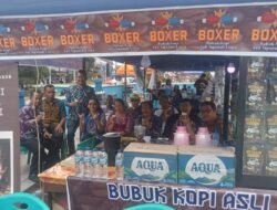 Camat Tapanuli Utara Ngopi Bareng Di Stand Kopi Boxer Dalam Acara Hari Jadi TAPUT Ke 80 Tahun