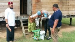 Polsek Idi Rayeuk Tebar Kebaikan, Melalui Jumat Berkah