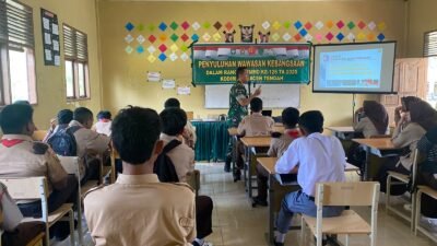 Peduli Masa Depan Generasi Muda, Anggota Satgas TMMD Ke 126 Berikan Wawasan Kebangsaan