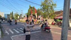 Bentuk Kepedulian Polri Memberikan Layanan Prima kepada Masyarakat, Personil Sat Binmas Laksanakan Strong Point Pagi