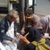 Kapolsek Sukarami Palembang,Kompol Alex Andriyan ,Sigap Beri Bantuan Pada Lansia Alami Kecelakaan
