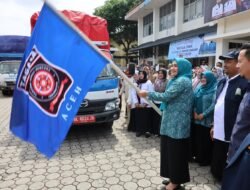 Ibu Gubernur Aceh Lepas 3 Truk Bantuan Dinsos Aceh ke Tiga Kabupaten Terdampak Banjir