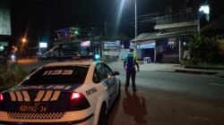 Pastikan Kelancaran Arus Lalulintas,  Satuan Lalulintas Polres Karangasem Melaksanakan Gatur Lalin Pada Malam hari
