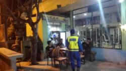 Tingkatkan Keamanan dan Pererat Kemitraan dengan Masyarakat, Sat Polairud Polres Karangasem Gelar Patroli Malam di Kawasan Obyek Wisata Candidasa