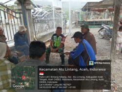 Babinsa Koramil 07/Atu Lintang Jalin Komsos dengan Warga di Desa Binaan