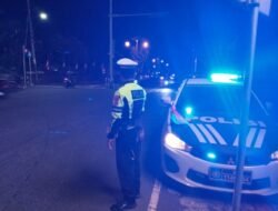 Ciptakan Rasa Aman dan Nyaman kepada Masyarakat Saat Beraktifitas pada Malam Hari, Satuan Lalulintas Polres Karangasem Tingkatkan Giat Blue Light Patrol di KTL 1
