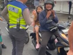 Anggota Unit Regident Sat Lantas Polres Karangasem Laksanakan Pos Strong Point, Edukasi Pengendara  Pentingnya Mentaati Peraturan Berlalu lintas