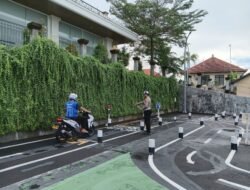 Pastikan Kelayakan dan Keselamatan Berkendara, Pemohon SIM Baru Jalani Uji Praktek di Polres Karangasem