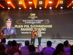 Kapolda Sulsel Irjen Pol Djuhandani Dianugerahi Best Criminal Investigator di CNN Indonesia Awards 2025″