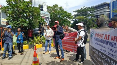 Kasus Dugaan Penyerobotan Lahan, Massa POSE RI dan JO Media Partner POSE RI Demo MaxOne Hotel Palembang
