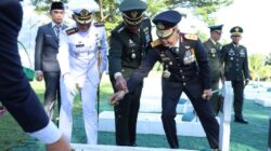 Polda Kepulauan Bangka Belitung Tabur Bunga Peringati Hari Ulang Tahun Ke 80 TNI.