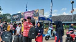 Bupati Belitung Timur Serahkan Perlengkapan Sekolah Dukung Semangat Belajar