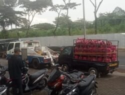 Aneh Tapi Nyata, Kendaraan Angkut BBG Ditinggal Kabur sang Sopir Saat DIhampiri Awak Media