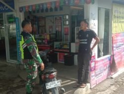 Babinsa Koramil 07/Atu Lintang Laksanakan Komsos dengan Warga Desa Bintang Kekelip