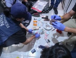 BNN DAN POLRI GEREBEK KAMPUNG AMBON