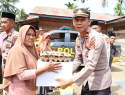 Jumat Berkah, Kapolres Aceh Tengah Tinjau Korban Kebakaran di Delung Sekinel dan Salurkan Bantuan