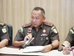 PENETAPAN TERSANGKA DUGAAN TINDAK PIDANA KORUPSI PEMBERIAN FASILITAS PINJAMAN/KREDIT DARI SALAH SATU BANK PLAT MERAH KEPADA PT. BSS DAN PT. SAL