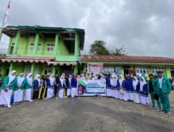 Mahasiswa STIKes Payung Negeri Aceh Darussalam Sosialisasikan Stop Bullying di MTsN 2 Bener Meriah