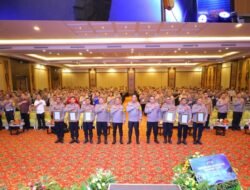Kapolda Sulsel Irjen Djuhandhani Buka Rakorbin SDM–PNS 2025, Tegaskan Profesionalisme dan Integritas Personel