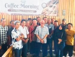 Coffee Morning di Warkop Aput; Kejari Dengan Jurnalis Belitung timur.