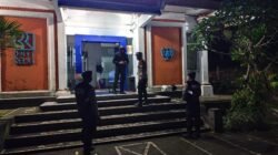 Pastikan Situasi Kamtibmas Kondusif, Polsek Selat Laksanakan Blue Light Patrol 