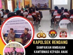Melalui Police Goes to School Kapolsek Rendang Sambangi Sekolah SMAN 1 Rendang, Berikan Pembekalan kepada Para Calon OSIS