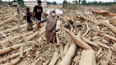 Beras Bantuan Banjir Menumpuk di Kantor Bupati Bener Meriah, Relawan Minta Audit Terbuka atas Distribusi Logistik